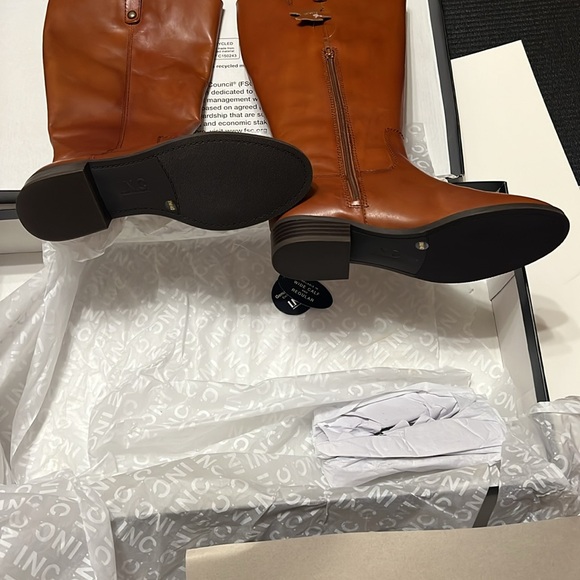 Inc women’s brown elastic goring pull tab at sides cushioned studded fawne round - Picture 5 of 6